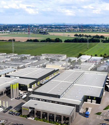On an area of 31,100 sqm, 18,000 sqm of which is built on, Metroloq has constructed a digital business park with office, storage and car park space in a total of 15 halls, which is not only flexible and versatile for tenants, but also affordable.
