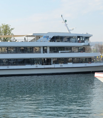 [Translate to Englisch:] Die robusten und zuverlässigen WILKA Zylinder sind am Bodensee, bei den Schiffsbetrieben Wind und Wetter ausgesetzt. 